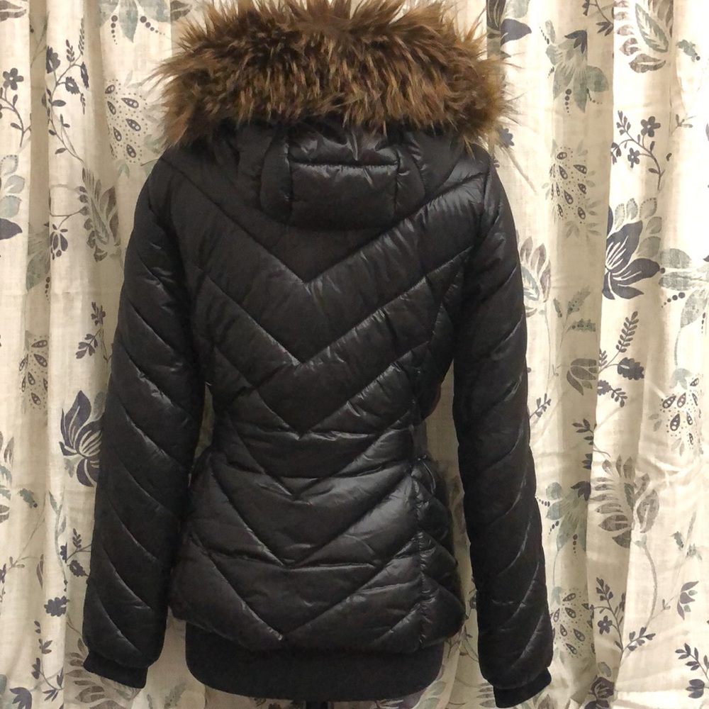 H&M Shiny Puffer Jacket - Picture 2 of 7